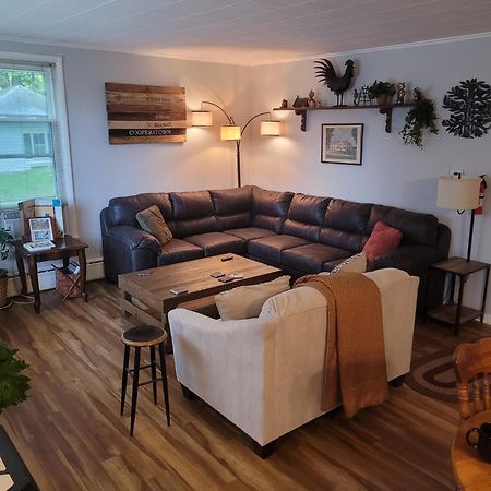 Kountry Living Bed And Breakfast 오네온타 외부 사진