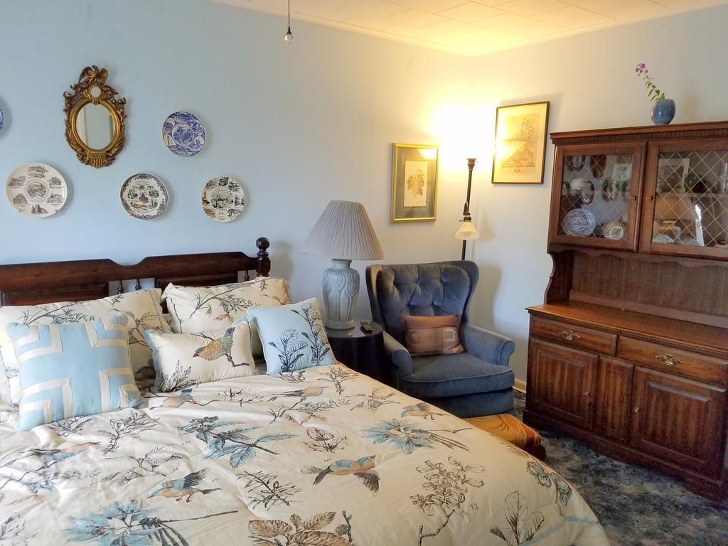 Kountry Living Bed And Breakfast 오네온타 외부 사진