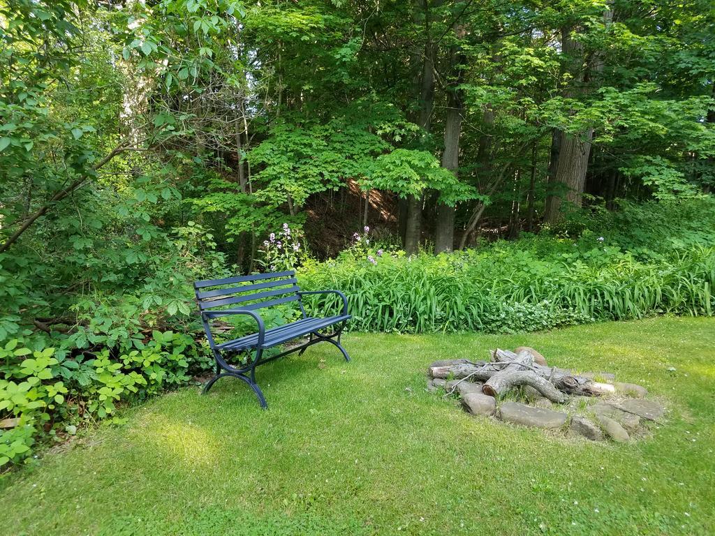 Kountry Living Bed And Breakfast 오네온타 외부 사진
