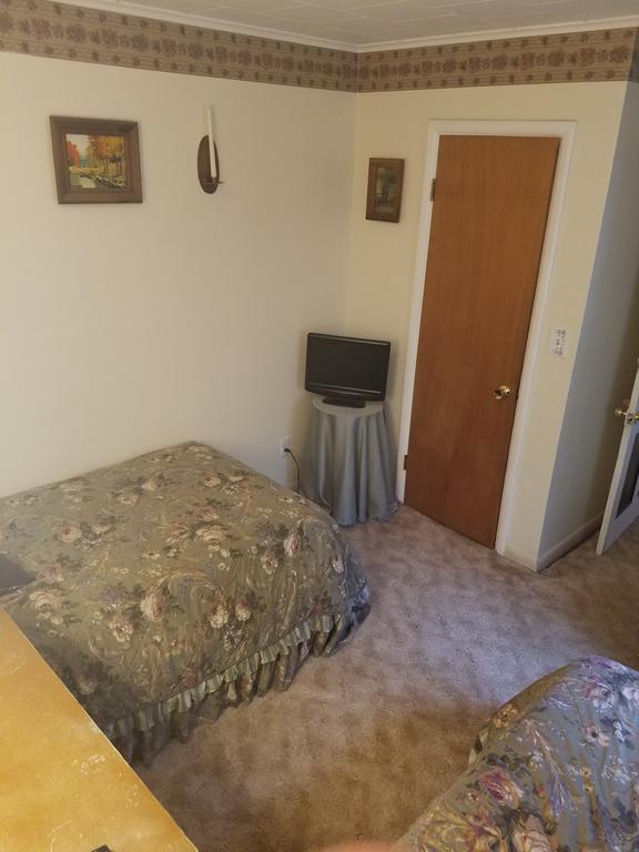 Kountry Living Bed And Breakfast 오네온타 외부 사진
