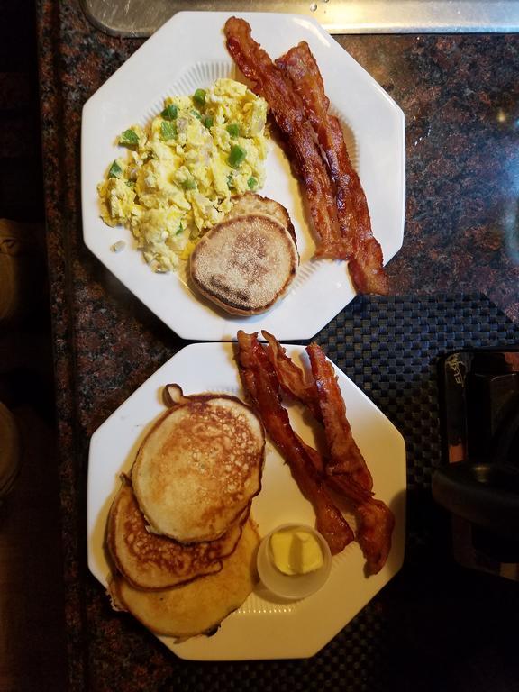 Kountry Living Bed And Breakfast 오네온타 외부 사진